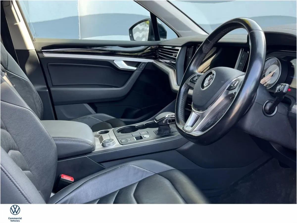 Volkswagen Touareg Touareg Business 3.0 TDI 4M 231 - Image 2