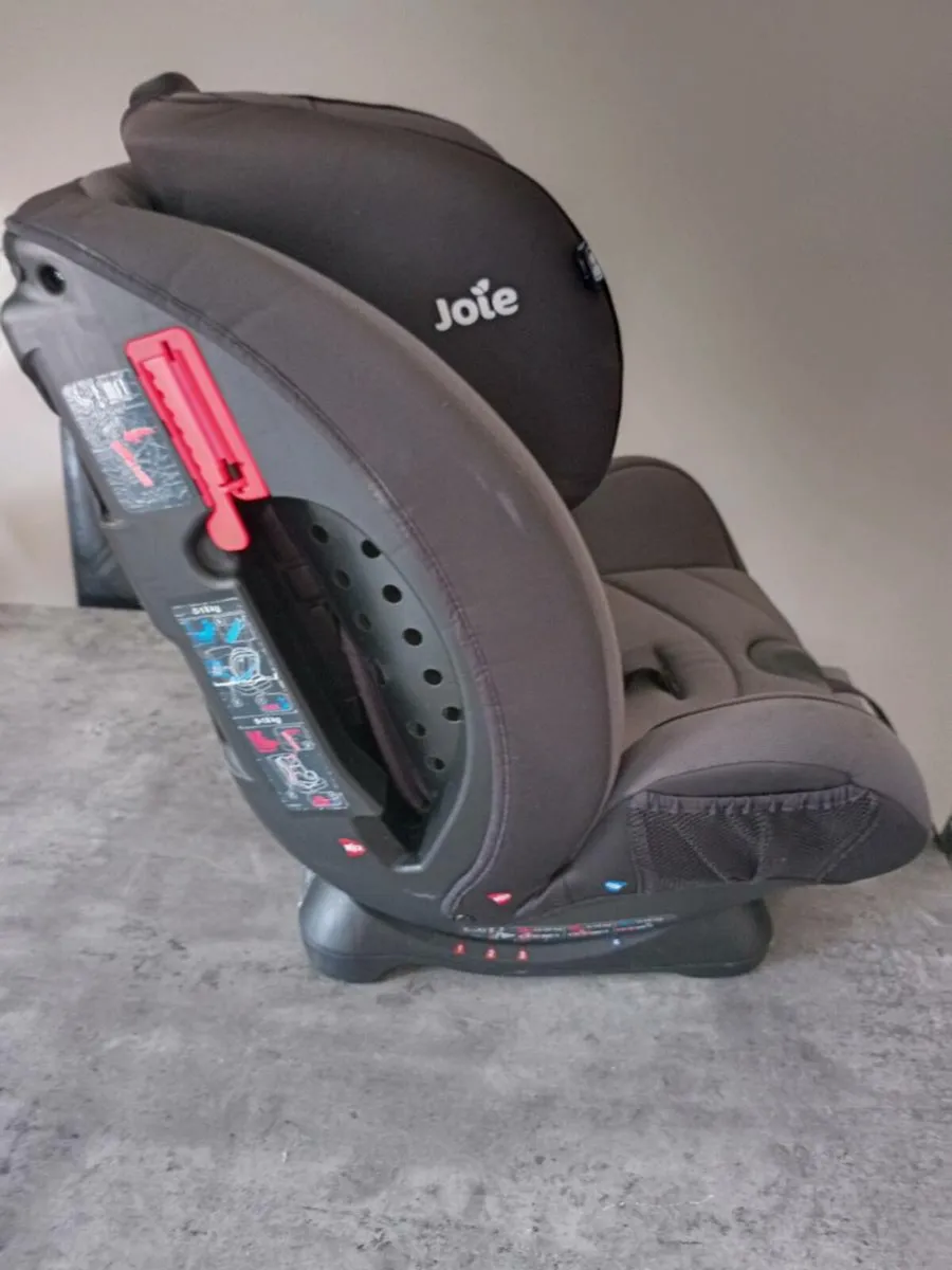 Joie kids car seat. - Image 3
