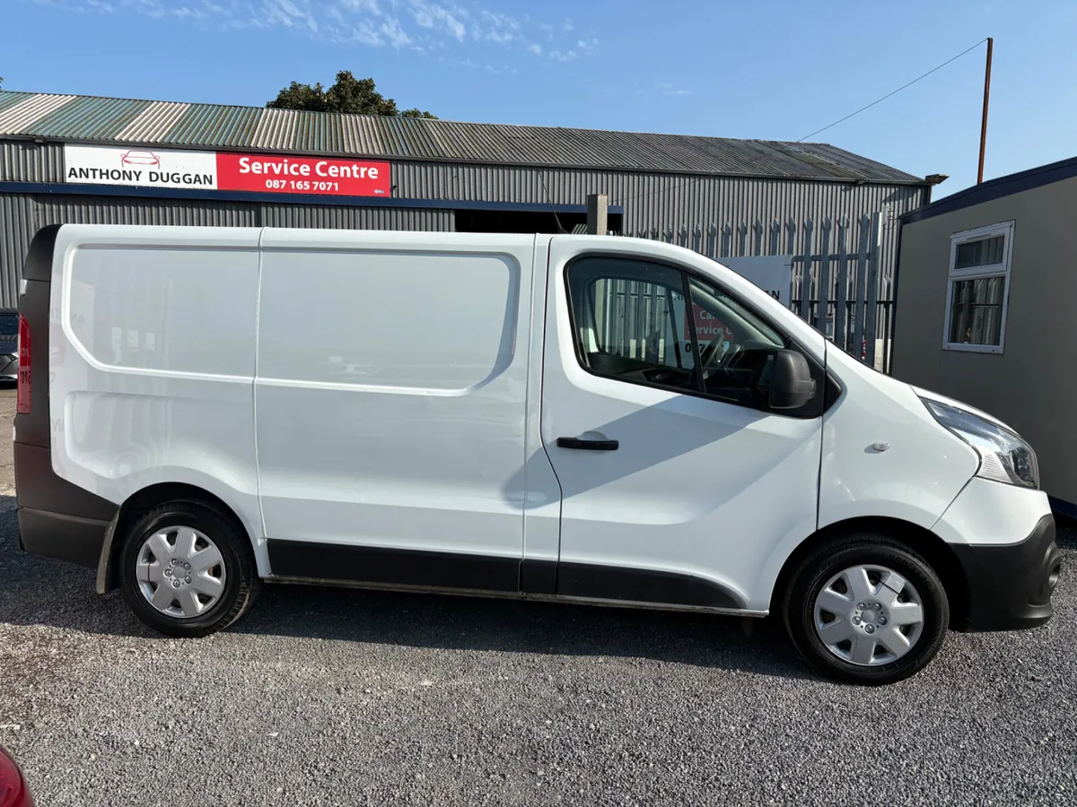 192 Renault Trafic - Image 2