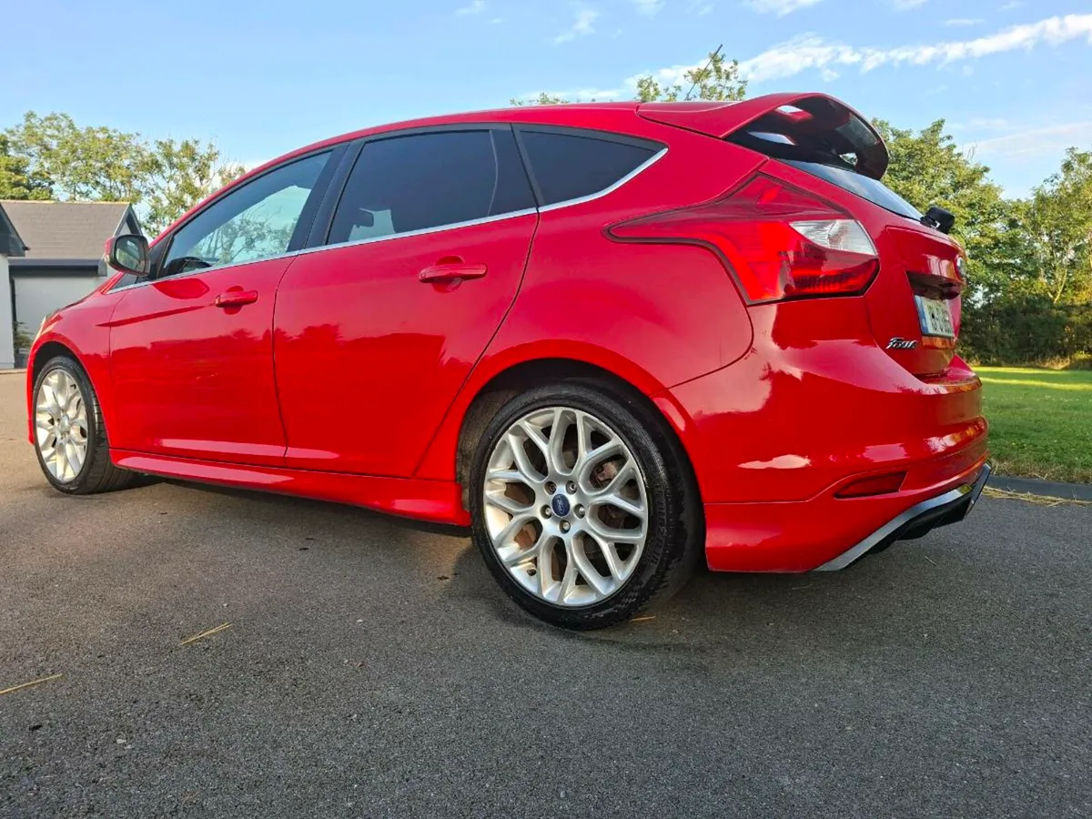 Ford Focus Zetec S - Image 2