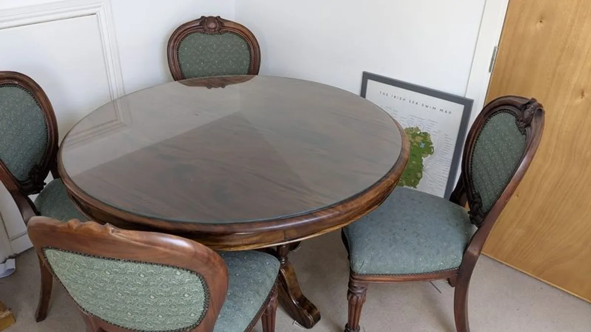 Dining - Image 2