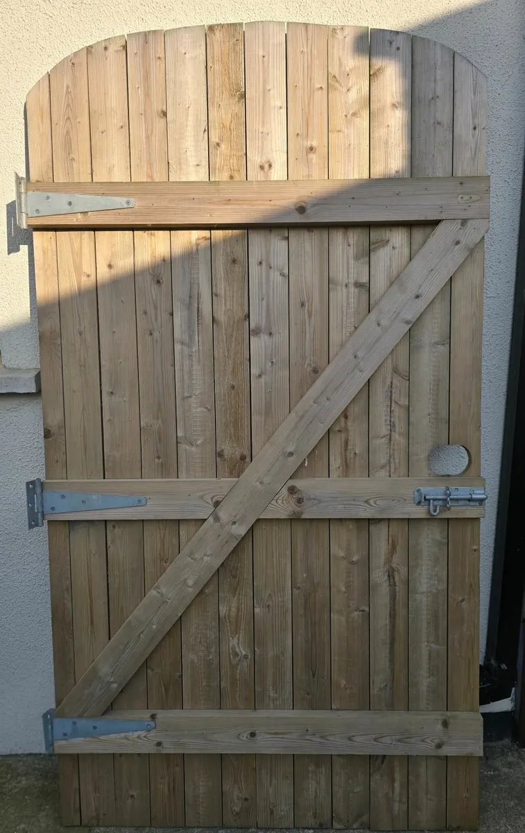 Side gate - Image 2
