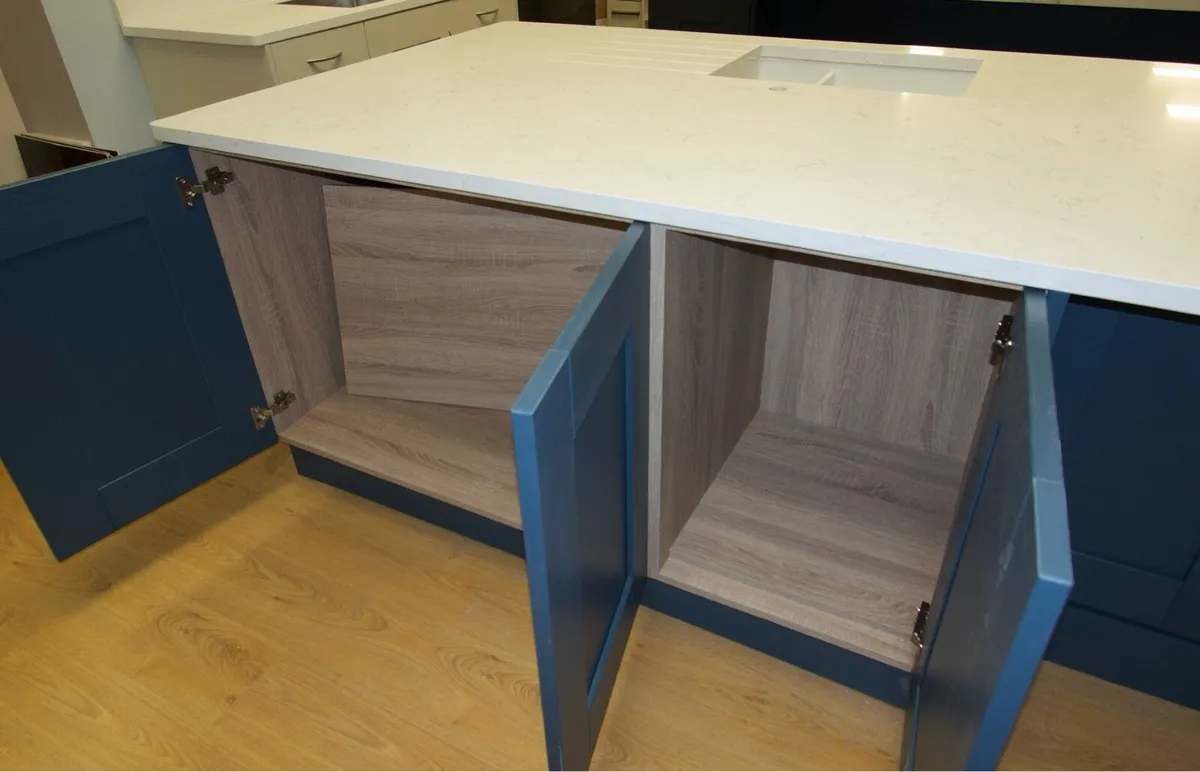 Carrara Quartz Worktop with Ceramic Sink - Image 4