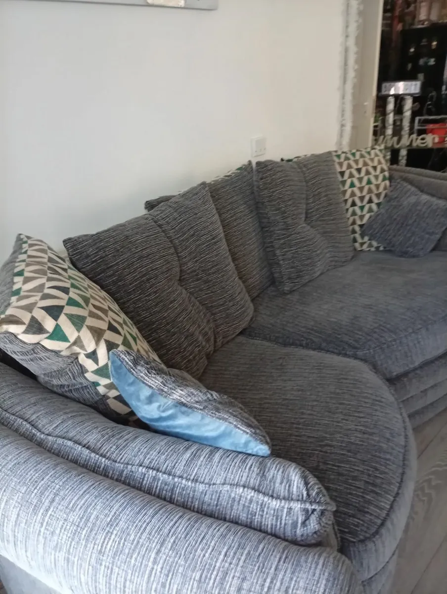 3 seater sofa - Image 4