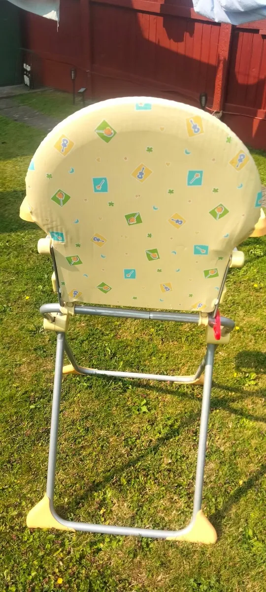 High chair and play mat - Image 4