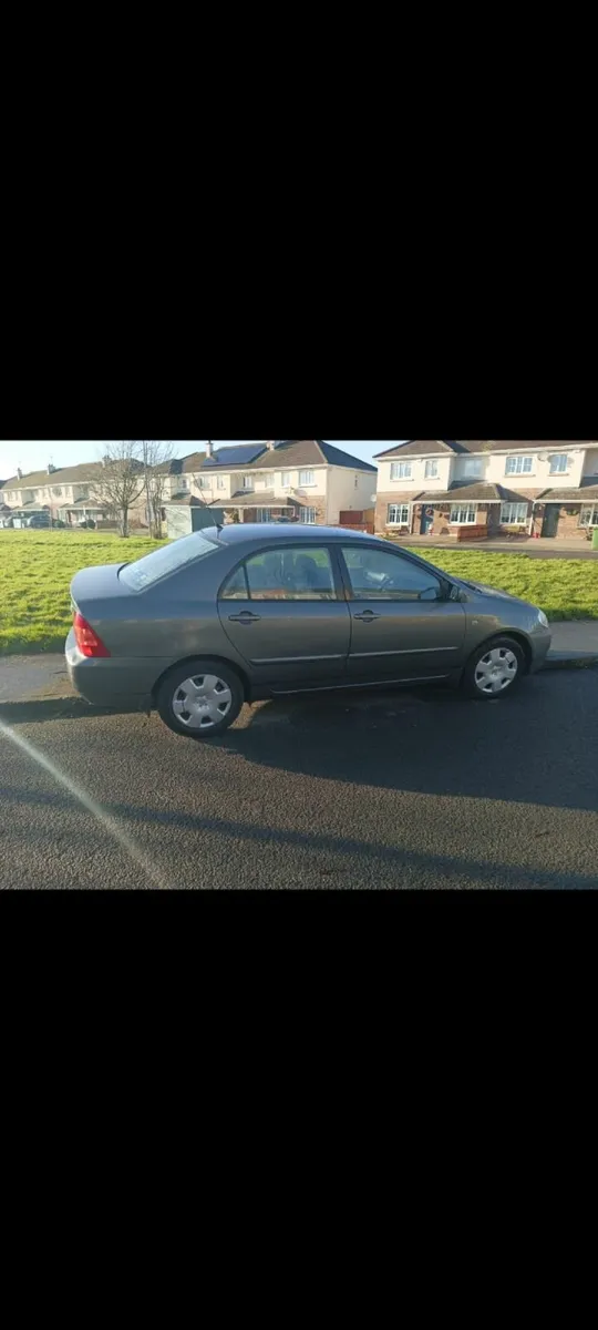 Toyota Corolla 2005 - Image 1