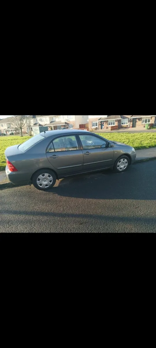 Toyota Corolla 2005 - Image 2