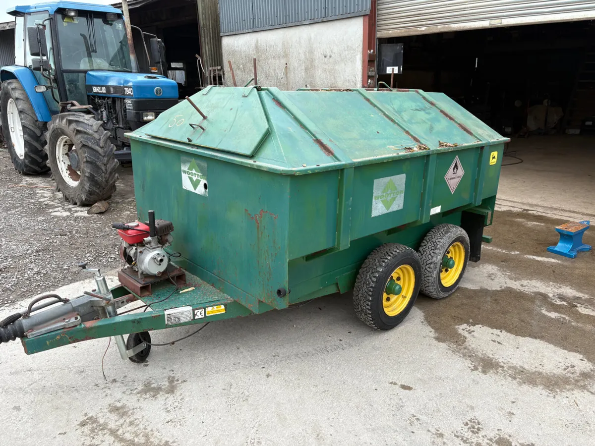1000 gallon diesel bowser - Image 1