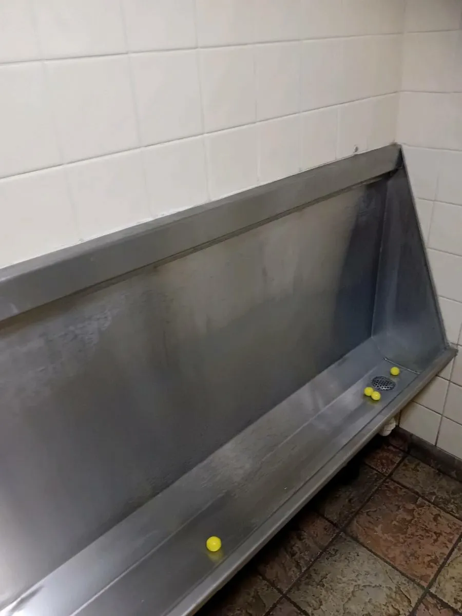 Urinal - Image 2