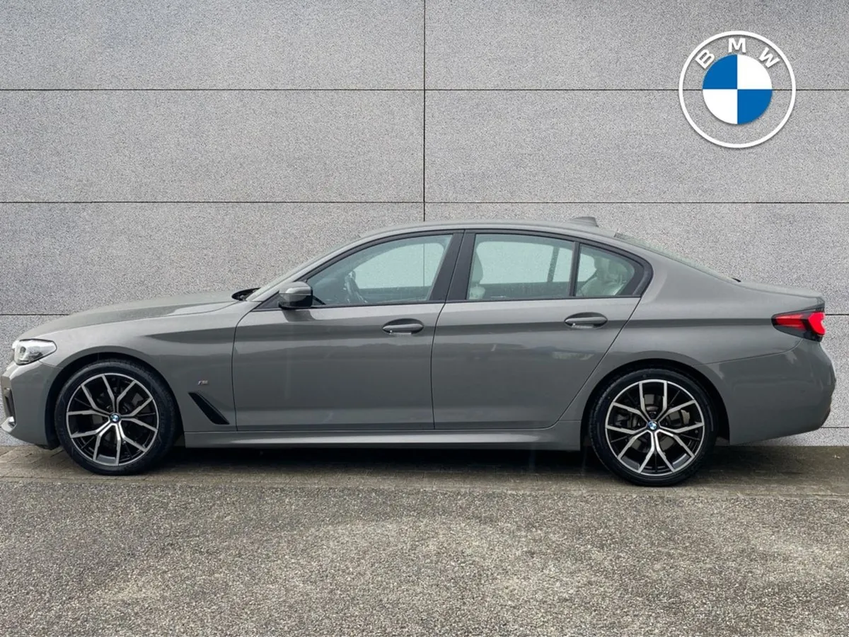 BMW 5 Series 520d M Sport Saloon - Image 4