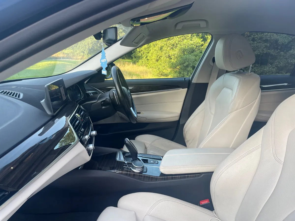 BMW 5-Series 2017 , auto , - Image 4