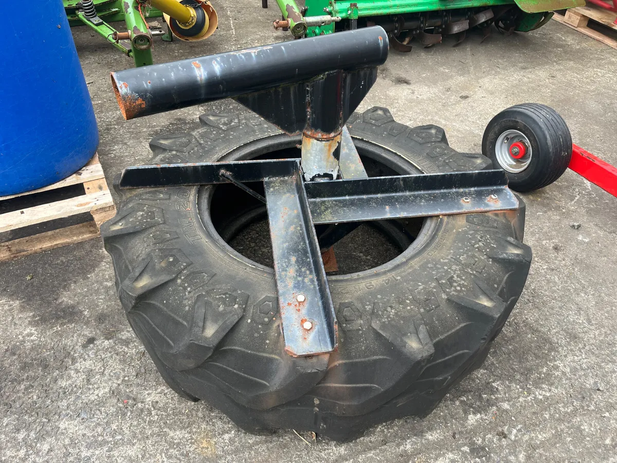 Silage pusher - Image 1