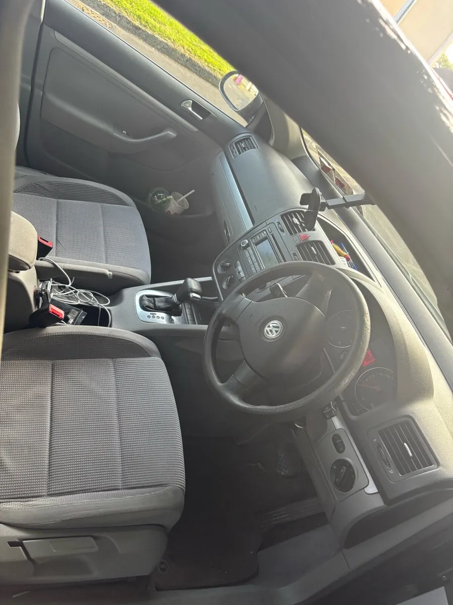 Volkswagen Jetta 1.9 Diesel AUTOMATIC - Image 2
