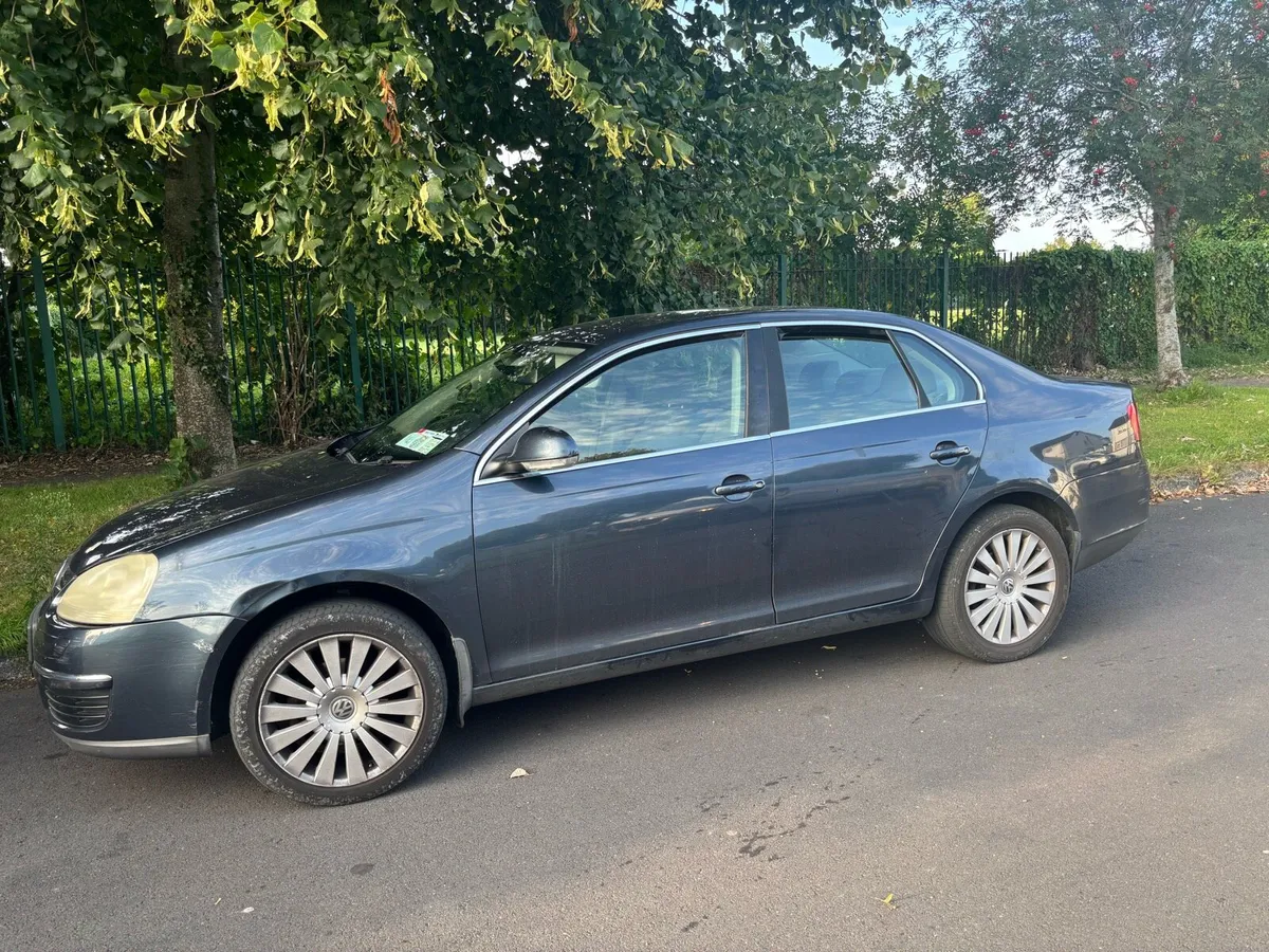 Volkswagen Jetta 1.9 Diesel AUTOMATIC - Image 4