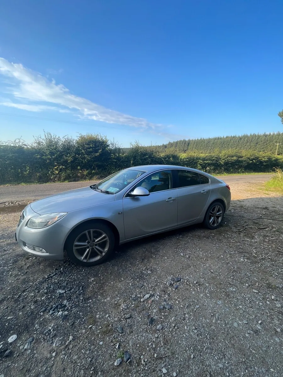Opel Insignia - Image 1