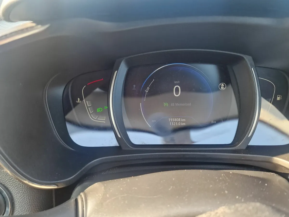 Renault Kadjar 2016 - Image 4