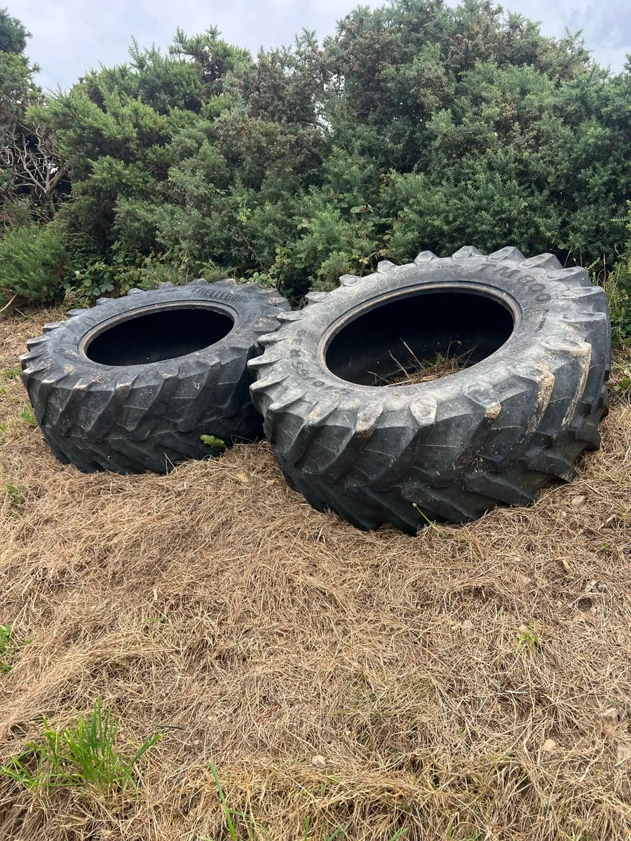 Tractor tyres - Image 1