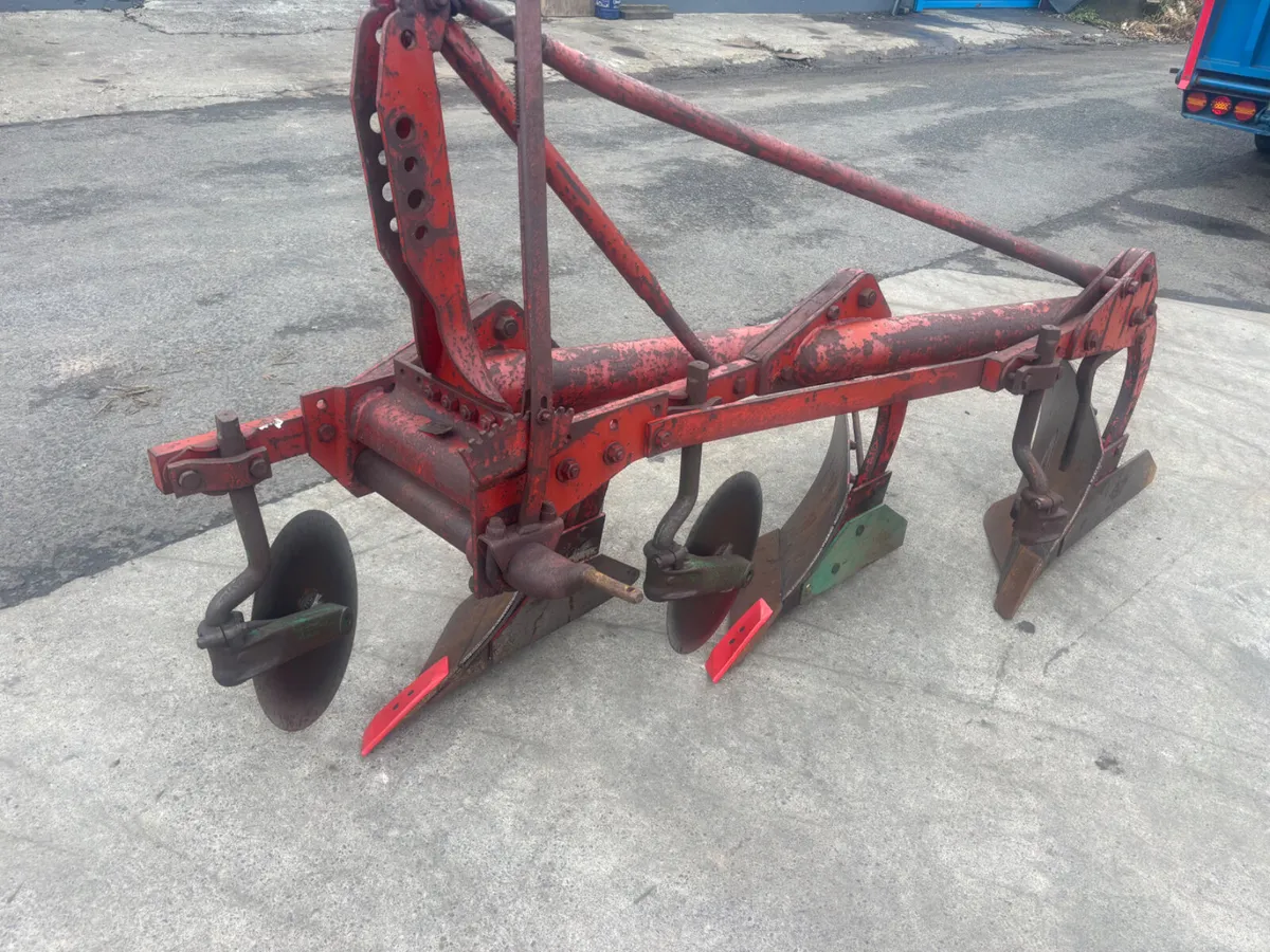 Kverneland 3 Furrow plough - Image 3