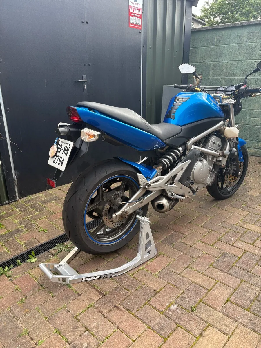 Kawasaki ER-6N 650 - Image 4