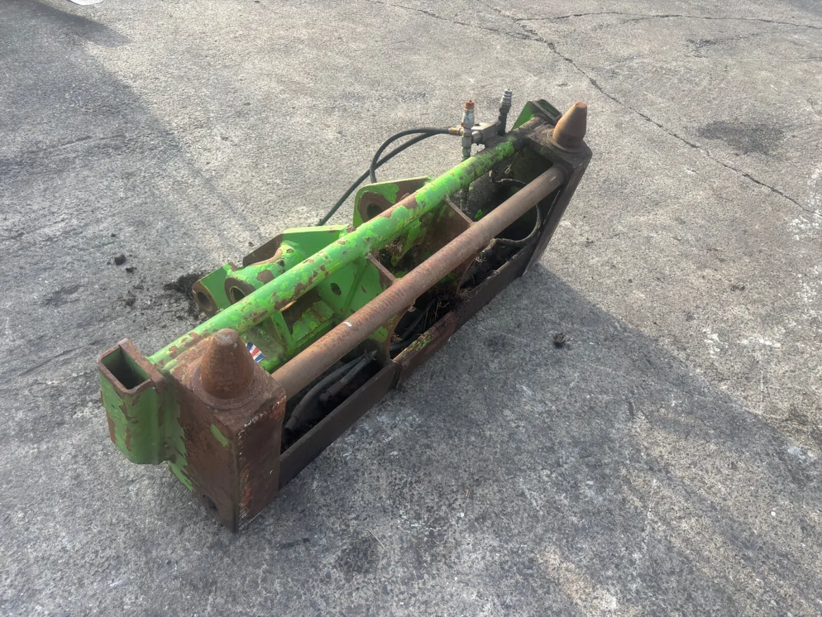 Pin & Cone to suit Merlo - Image 1