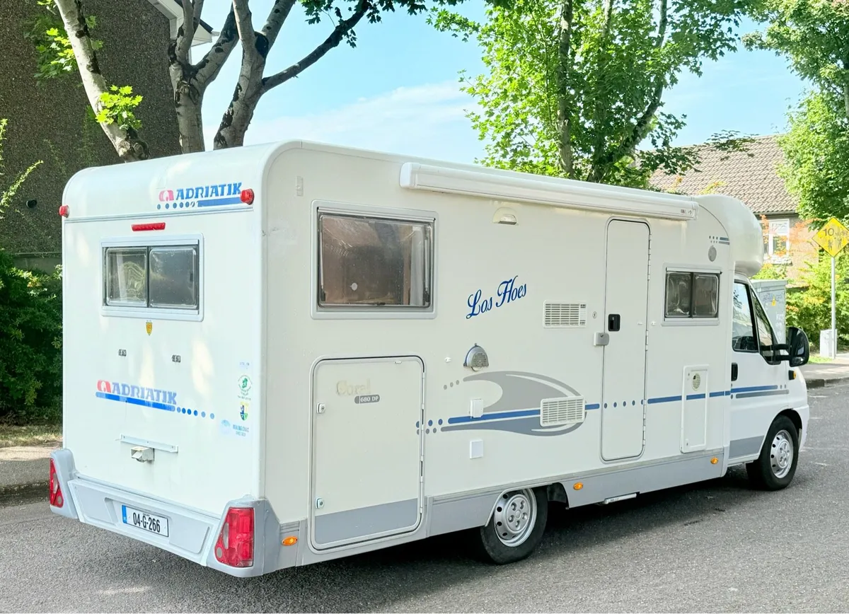 2004 adria 5berth motorhome - Image 1
