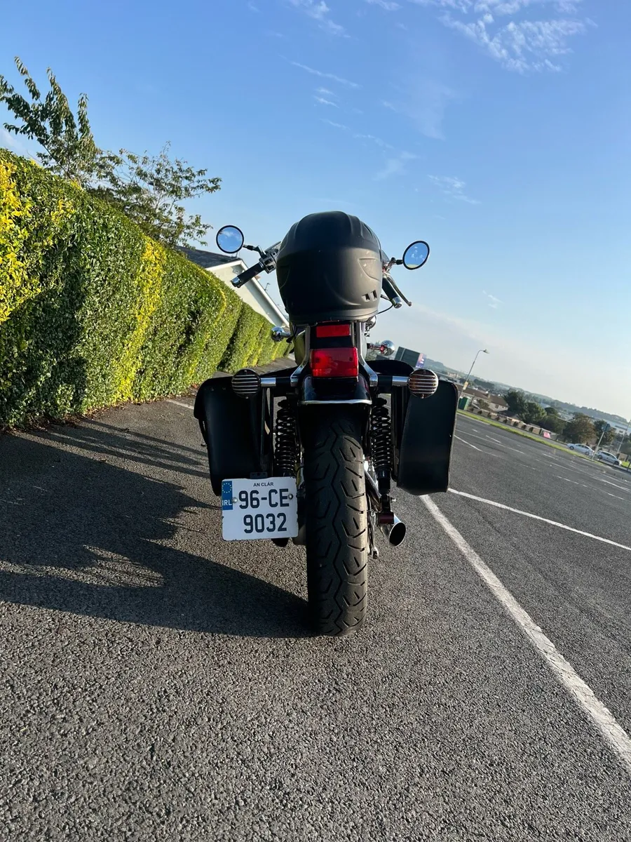 Suzuki Intruder VS 800 - Image 3