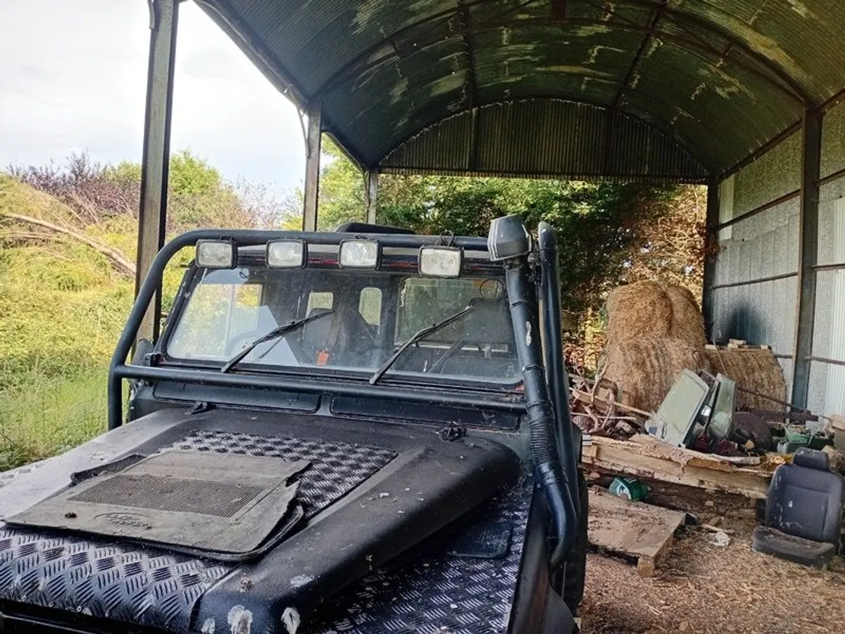 Land Rover Defender 90 - Image 2