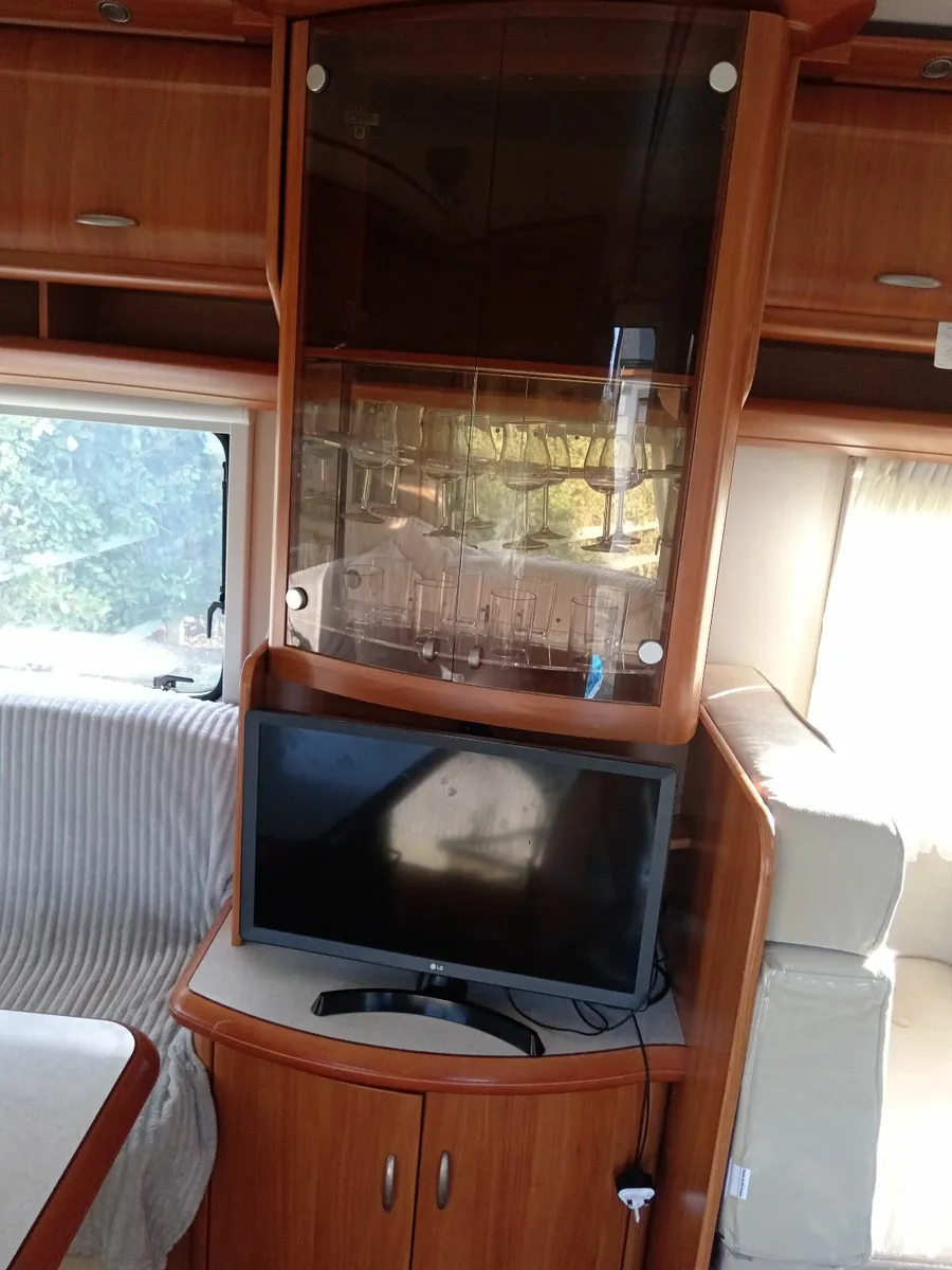 Hobby caravan - Image 2