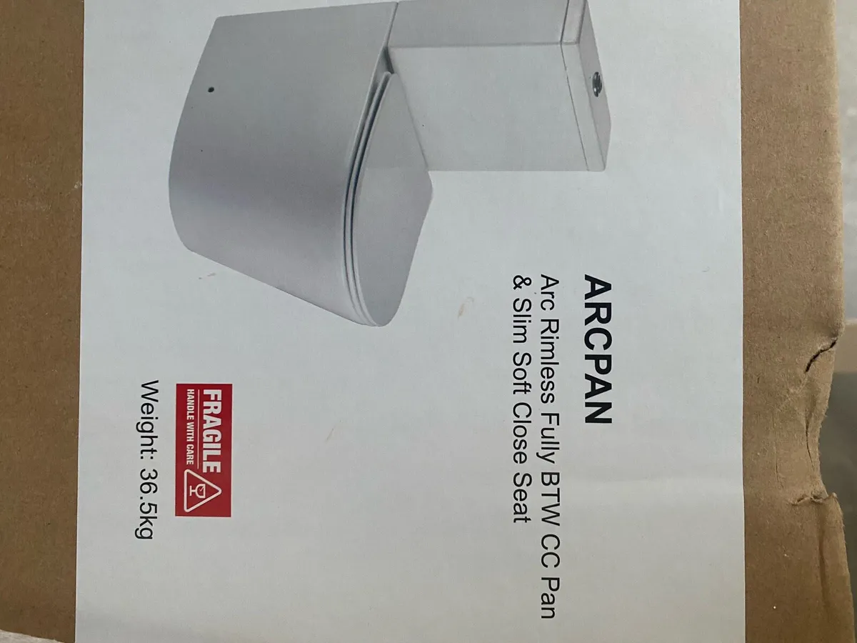 *Brand new* still in box - White Toilet - Image 1