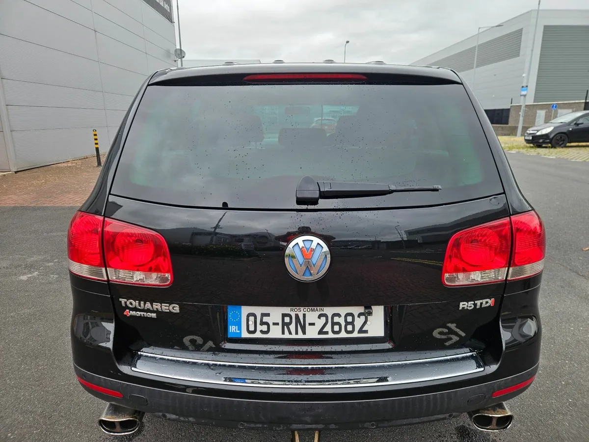 Volkswagen Touareg 2005 - Image 3