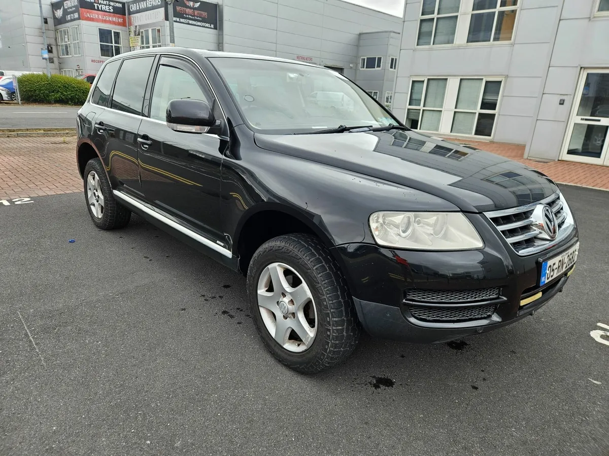 Volkswagen Touareg 2005 - Image 1
