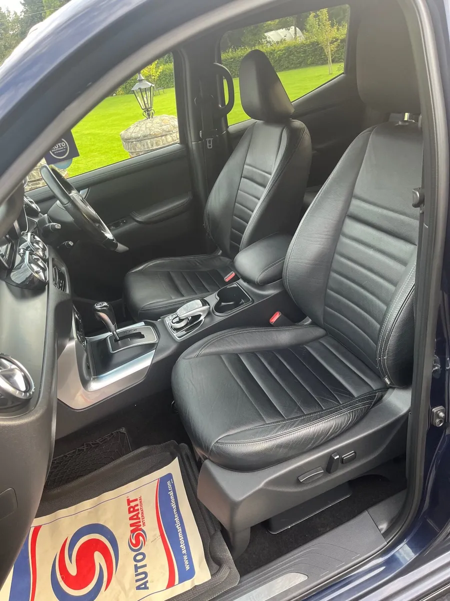 Mercedes-Benz X-Class 2018 - Image 4