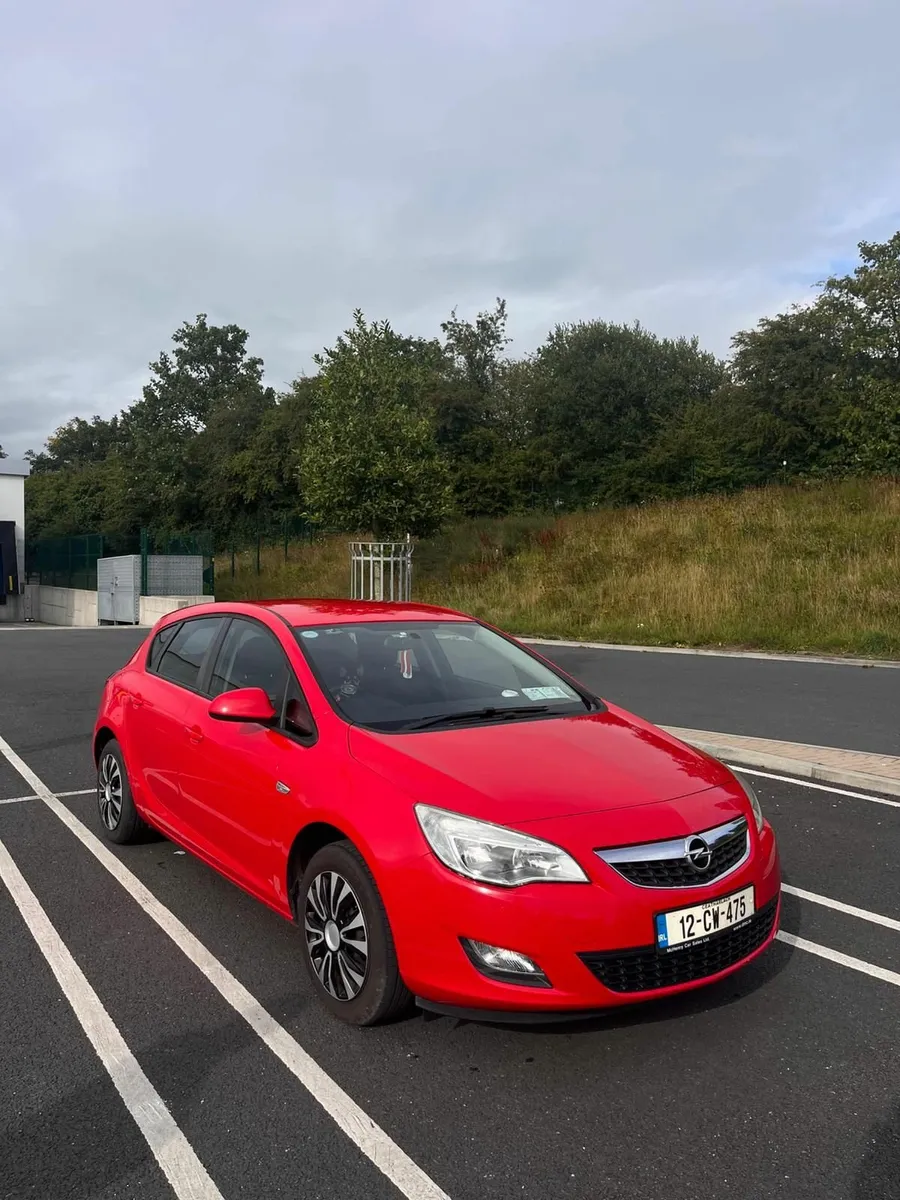 Opel Astra 2012 🔥🔥🔥 - Image 3