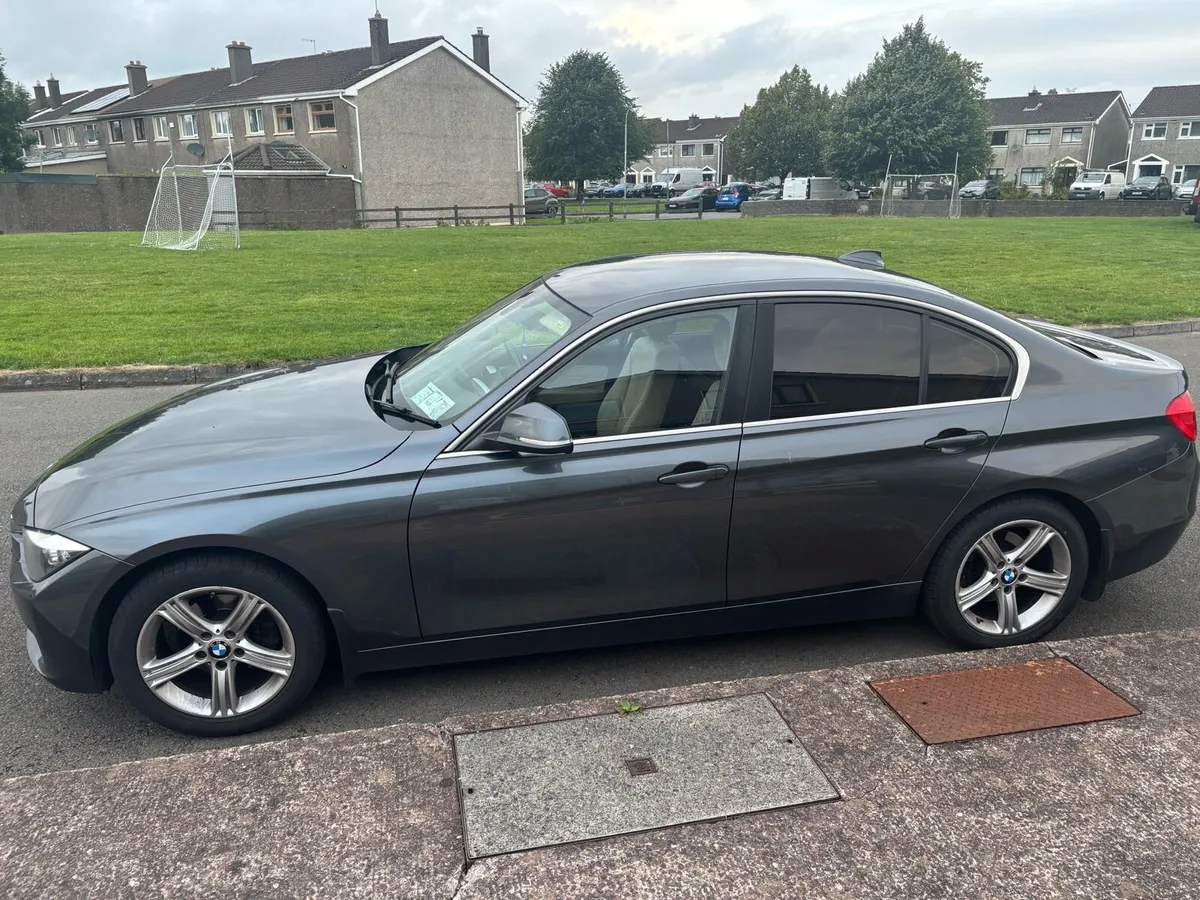 2015 BMW 3 Series Grey Automatic - Image 2