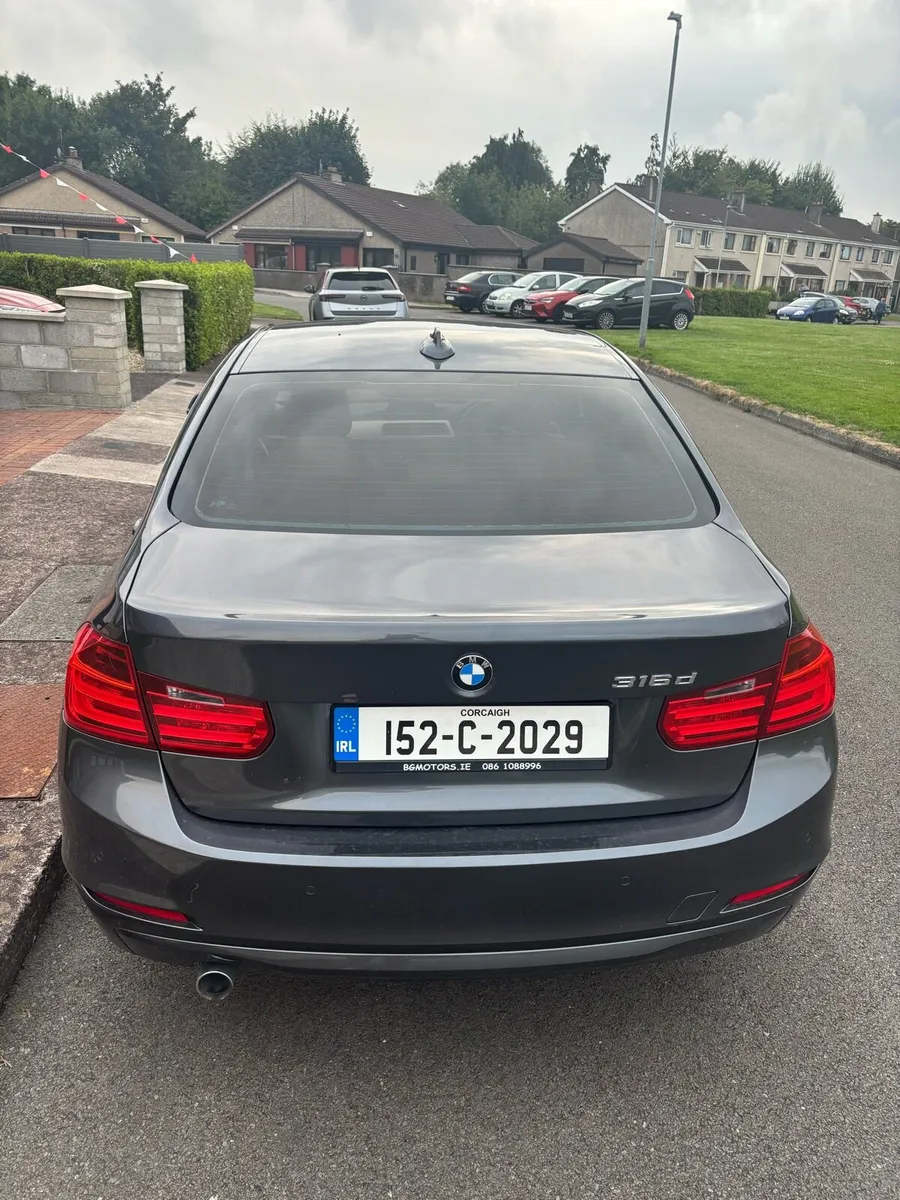 2015 BMW 3 Series Grey Automatic - Image 3