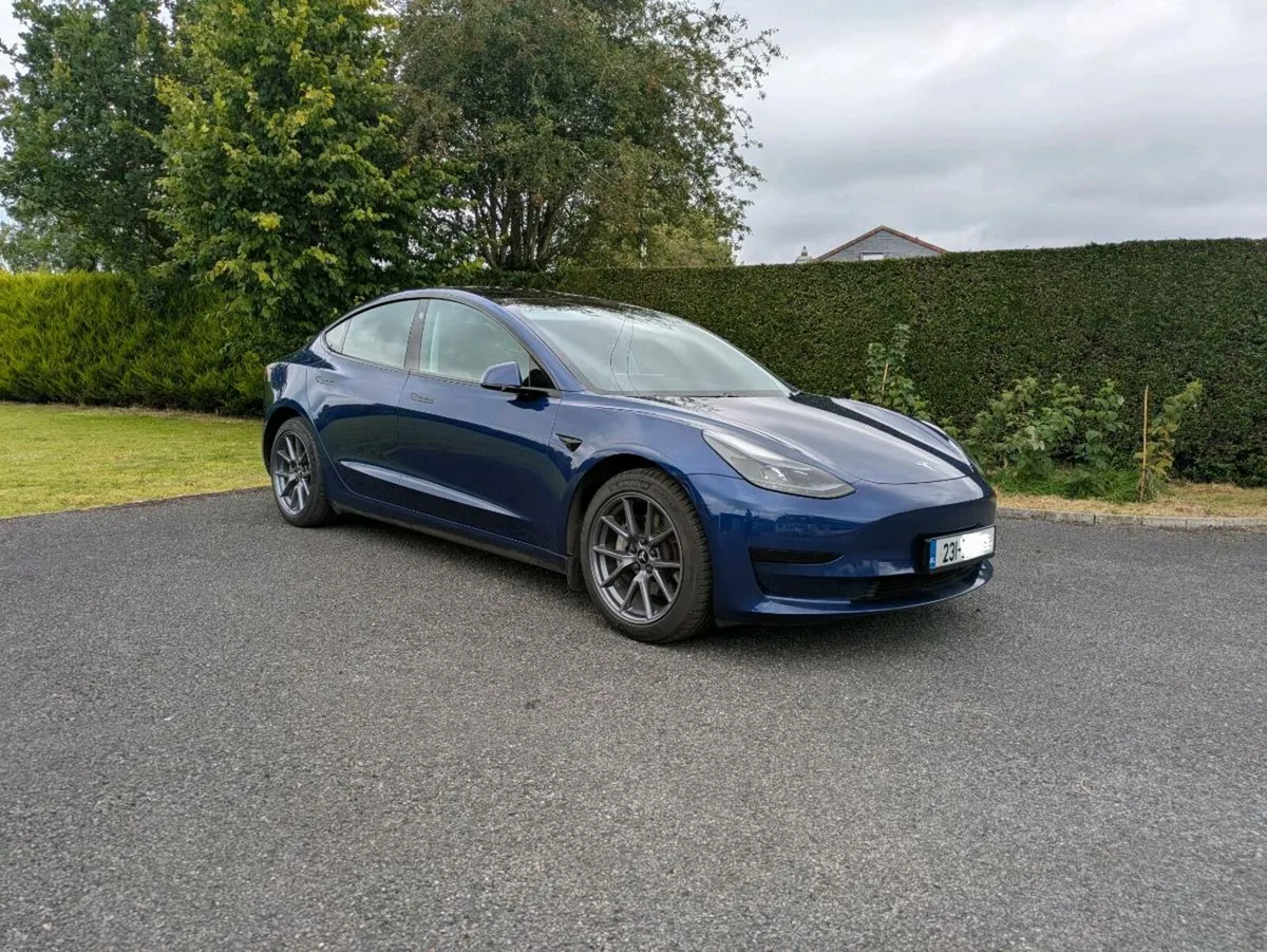 Tesla Model 3 RWD - Image 1