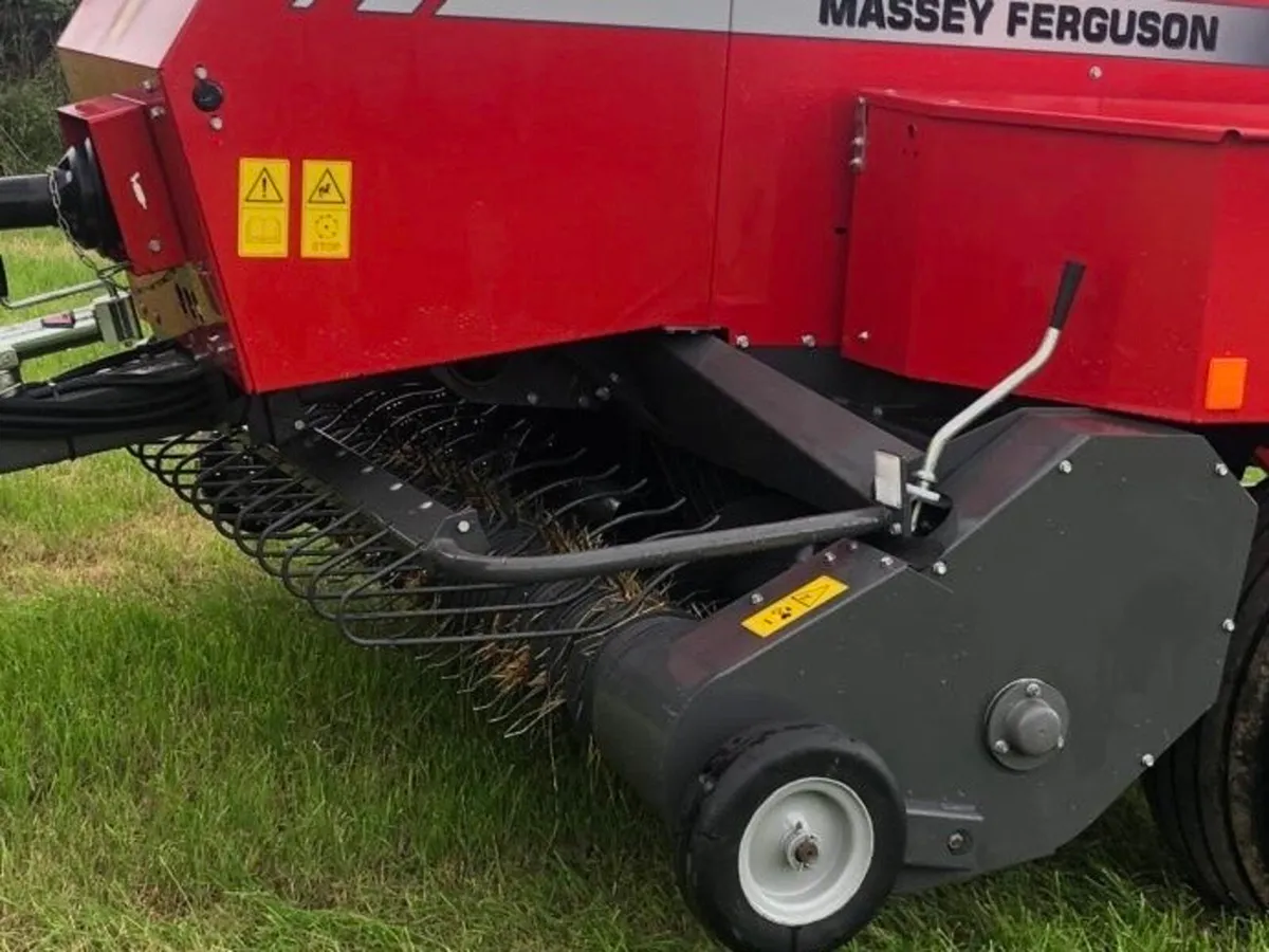 Massey 1840 Small Square Baler - Image 2