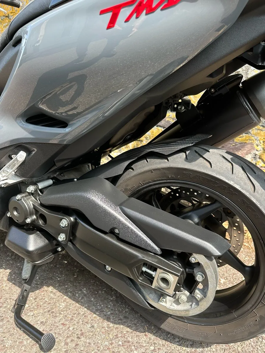 Motorcycle - Image 4