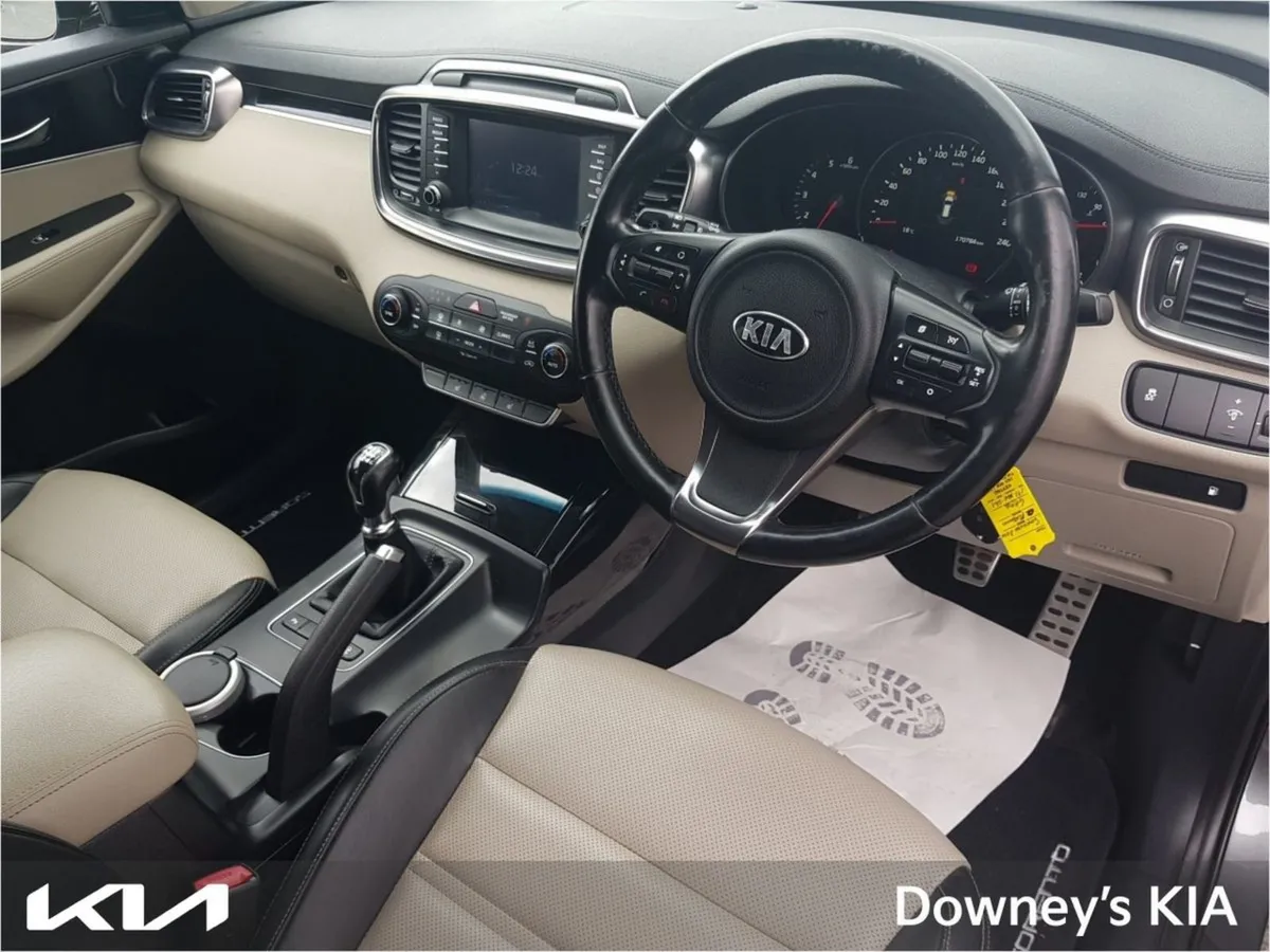 Kia Sorento Platinum 2.2 TD. - Image 4