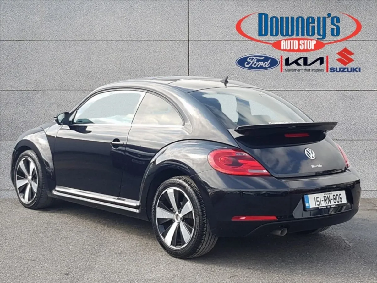 Volkswagen Beetle 2.0 TD Automatic With Sunroof - Image 3