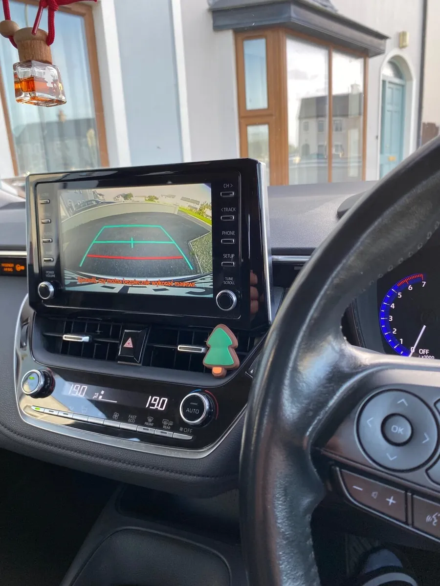 Toyota Corolla 2019- WARRANTY Low Km’s - Image 1