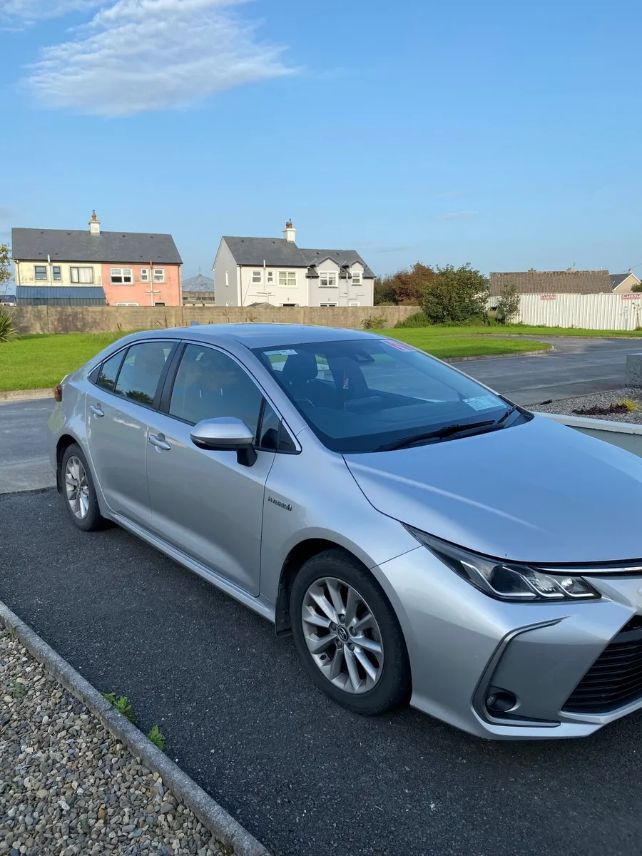 Toyota Corolla 2019- WARRANTY Low Km’s - Image 4