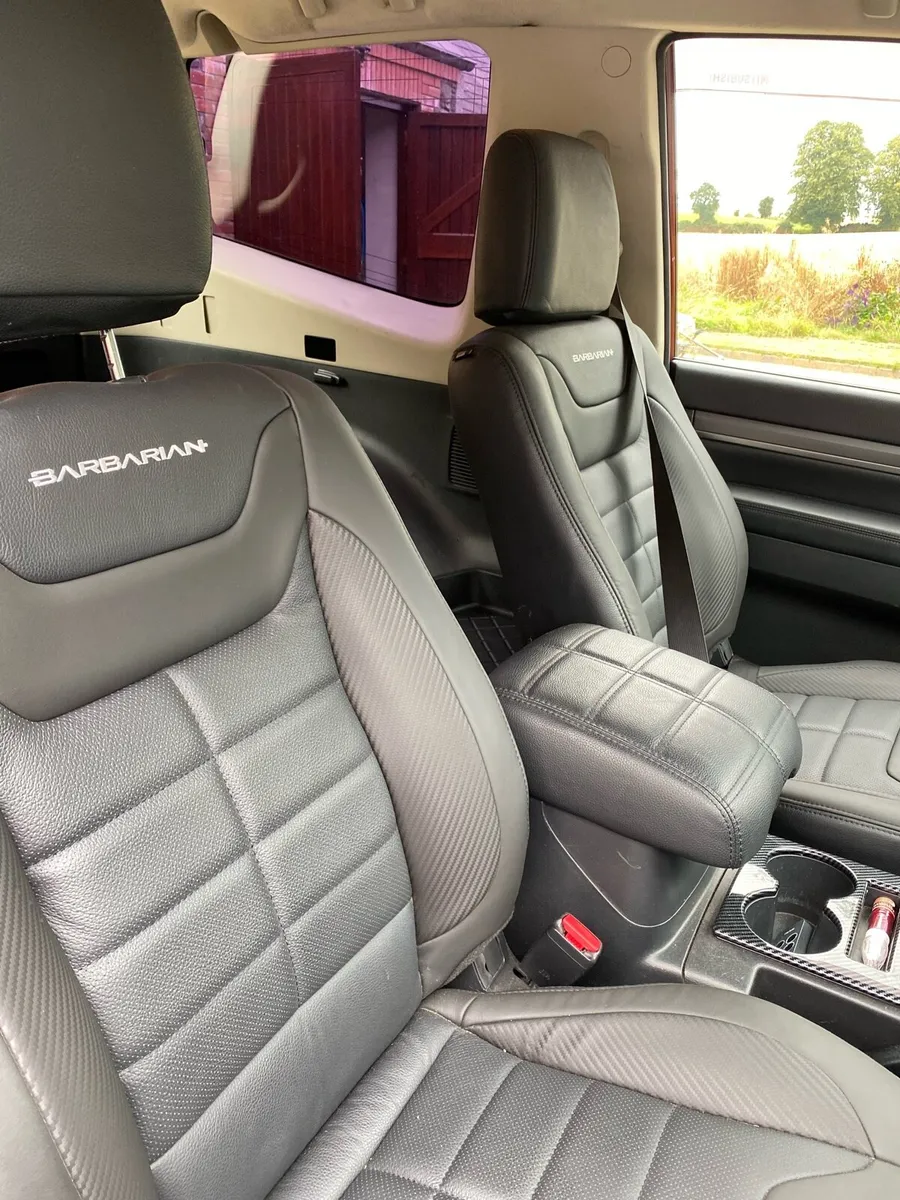 Mitsubishi Shogun - Image 3