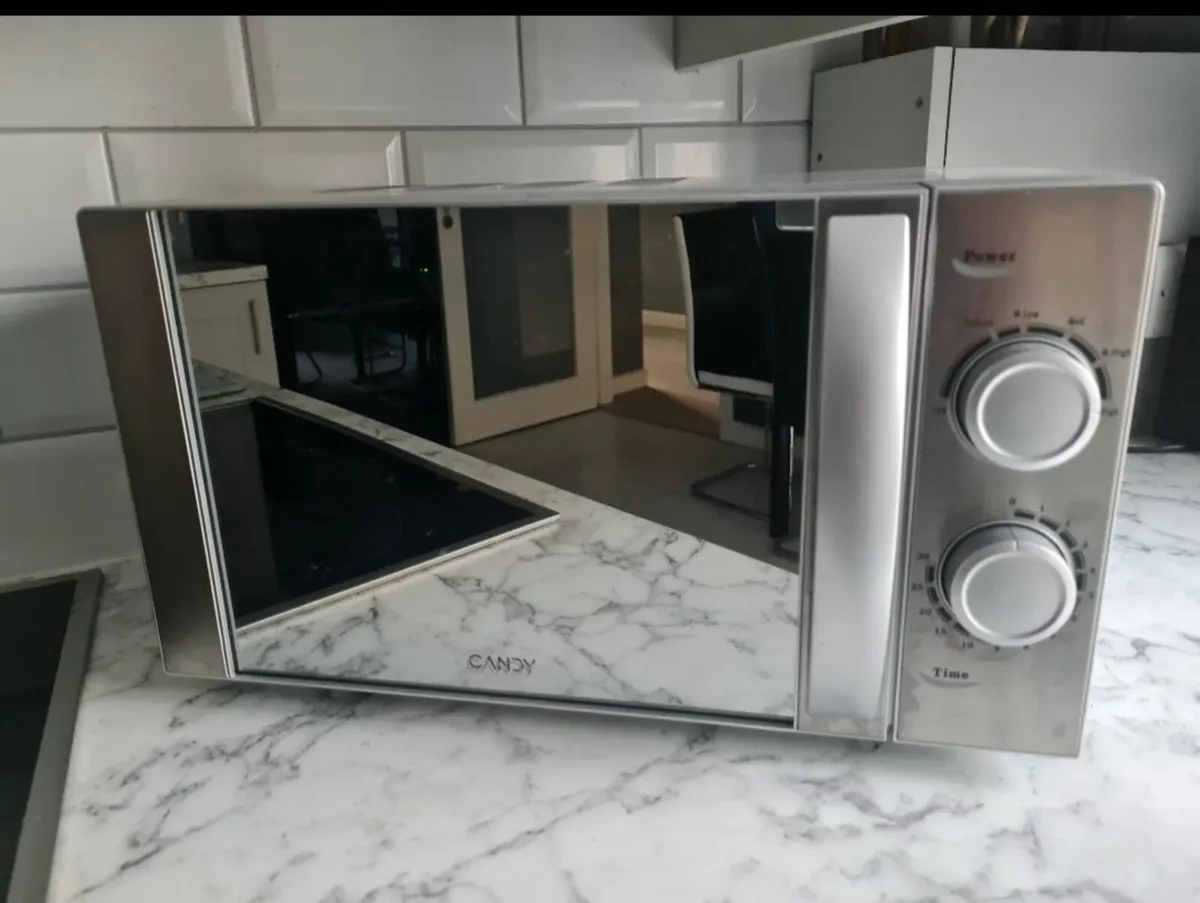 Microwave - Image 1