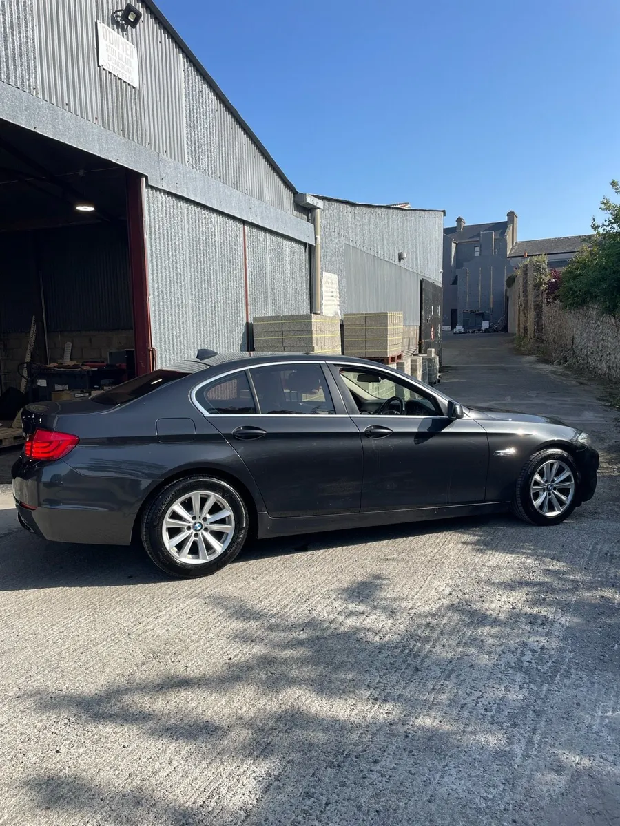 BMW 520d 2012 - Image 1