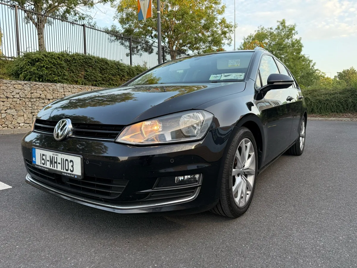 Volkswagen Golf Estate 1.6 TDi Highline Model - Image 2