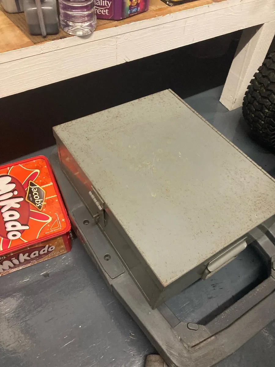 Tool box for sale - Image 2
