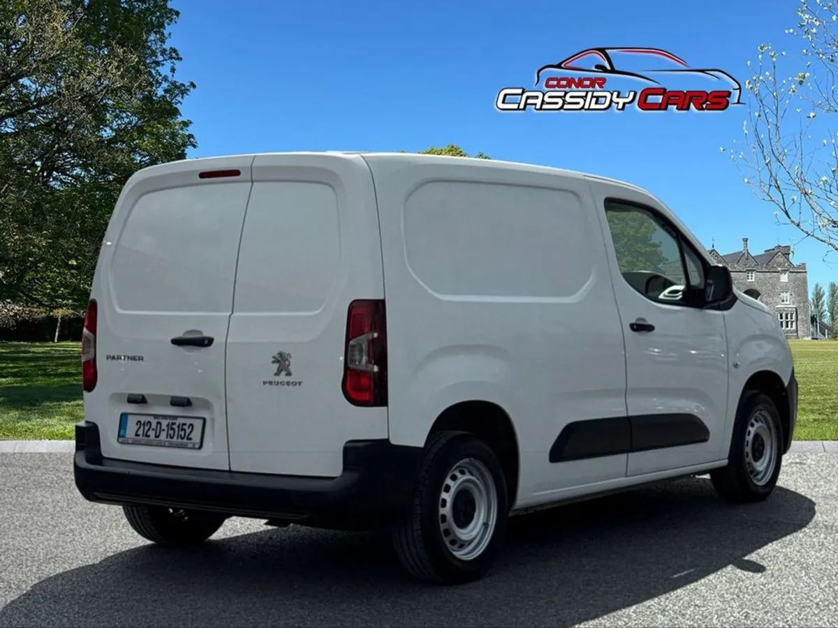Peugeot Partner 1.5 Blue HDI 75 Panelled 6.2  low - Image 2
