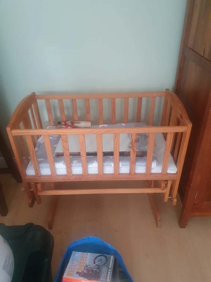 Baby cradle - Image 2