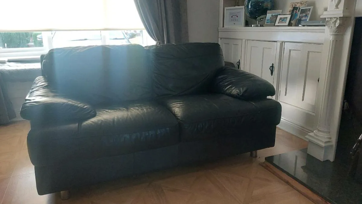 Black Italian leather 2 + 1 seater sofa set - Image 1